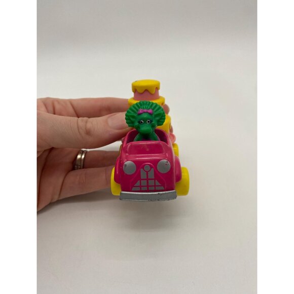 1993 Barney The Dinosaur Die Cast Baby Bop Cake Car - Picture 7 of 8